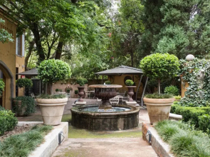Godiva Spa & Guesthouse
