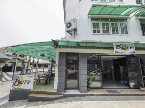 OYO 930 Born Guest House