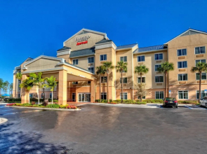Fairfield Inn & Suites Naples