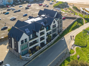 14 Waterstone House, Penthouse, Tenby