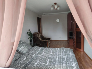 Apartments on Pervomaiskaya street 37