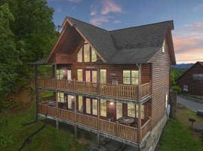 SmokyStays Bears Den Cabin