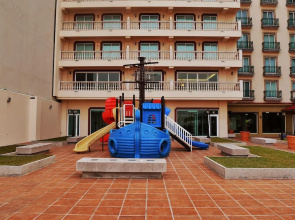 Astur Hotel y Suites