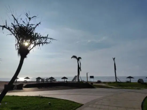 Yule'er Weimei Seaview Homestay (Shuangyuewan Honghai Jin'an Branch)