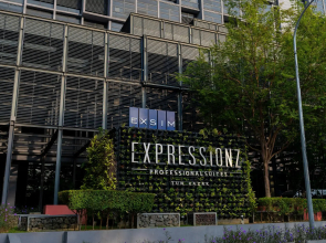 Expressionz Professional Suites by G Suites