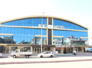 Grand Niki Hotel & Spa