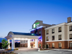 Holiday Inn Express Hotel & Suites Greensboro - East by IHG