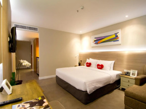 Sea Me Spring Too Hotel