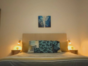 Fresh Studio Apartment near Colon Street in downtown