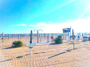 Modern Flat at Grado Pineta With Terrace