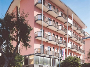 Christian Hotel