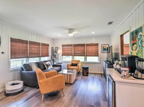 Walk to Beach: Home w/ Deck in Surfside Beach!
