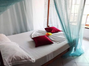 Bouganvila Guest