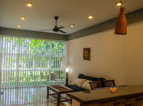 Senggigi Homes & Apartments