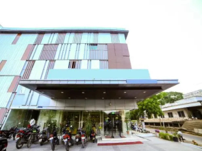 OYO 6472 Hotel Metropolitan