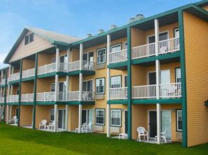 Best Western Lakefront Inn
