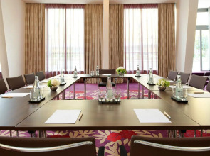 Отель Clarion Paris CDG Airport