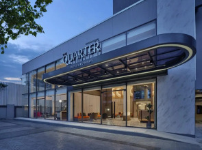 The Quarter Onnut by UHG