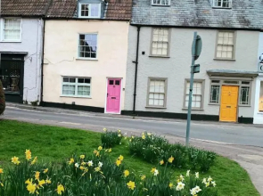 Charming Townhouse in Bruton