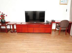 Kings Pavilion Suites Hotel