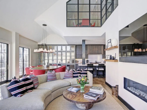 Iconic 5 Bedroom Penthouse at the Ritz-Carlton by RedAwning