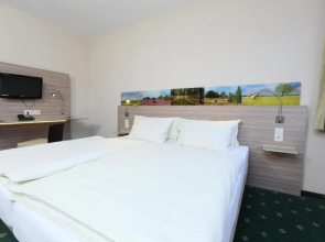 Jeddinger Hof Land- Und Seminarhotel