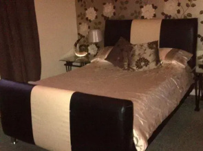 Fox and Hounds Inn