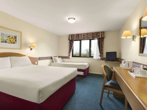 Days Inn Michaelwood M5