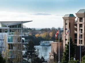*Prestigious Promontory 2 bedroom w/Ocean Views