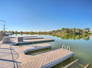 Moses Lake Retreat w/ Salt Water Hot Tub!