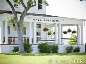 Sacajawea Hotel
