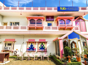 Fabhotel Jaipur Villa