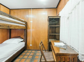 SS Store Bed & Breakfast