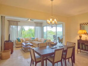HDM 333 - Golf View Apartment in Exclusive Resort Access to Private Beaches