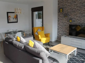 Luxurious Villa sleeps 6 with Private Pool LM1