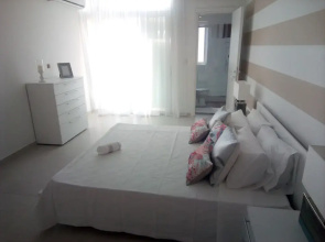 The Edge Apartment