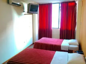Latino's Hostal Ejecutivo