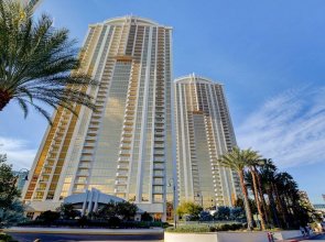 Studio 25 HIGH FLR MGM Signature Balcony