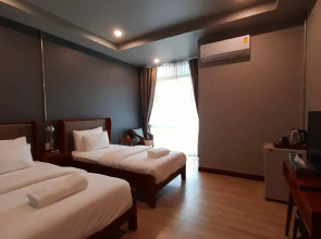 Mon-Dee Mini Hotel