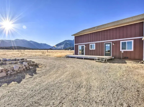 Nathrop Getaway w/ Collegiate Peak Views!