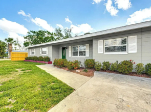 < 2 Mi to Beach & Marina: Bright Ruskin Retreat!