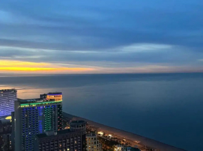 Sunny Apartment Batumi