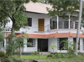 Lovedale Lakeside Homestay
