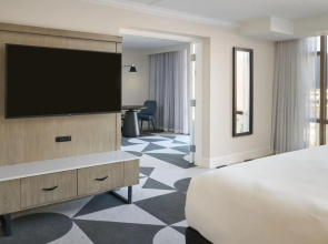 Sheraton Pittsburgh Hotel at Station Square