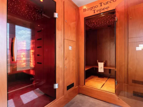Lual Bleisure Hotel