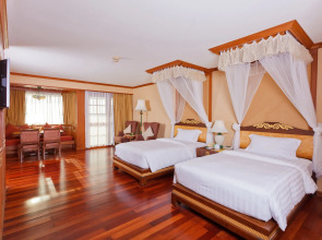 Diamond Cliff Resort & Spa, Patong Beach