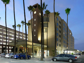 Courtyard by Marriott Los Angeles LAX/Century Boulevard