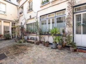Lavie Maison Parisian Studio