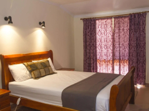 Ebony Quill Cottages