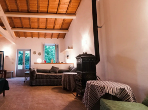 Donkeys and Roses La Casa delle Querce